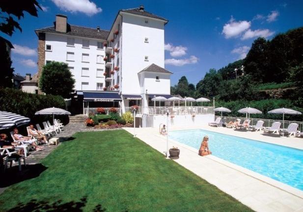 Hotel Beausejour Chaudes-Aigues Exterior photo