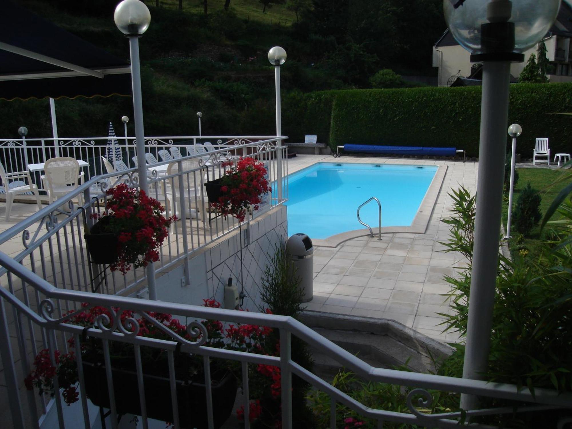 Hotel Beausejour Chaudes-Aigues Exterior photo