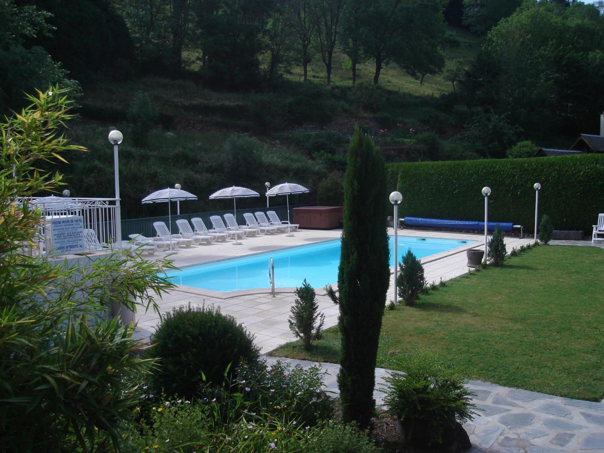 Hotel Beausejour Chaudes-Aigues Exterior photo